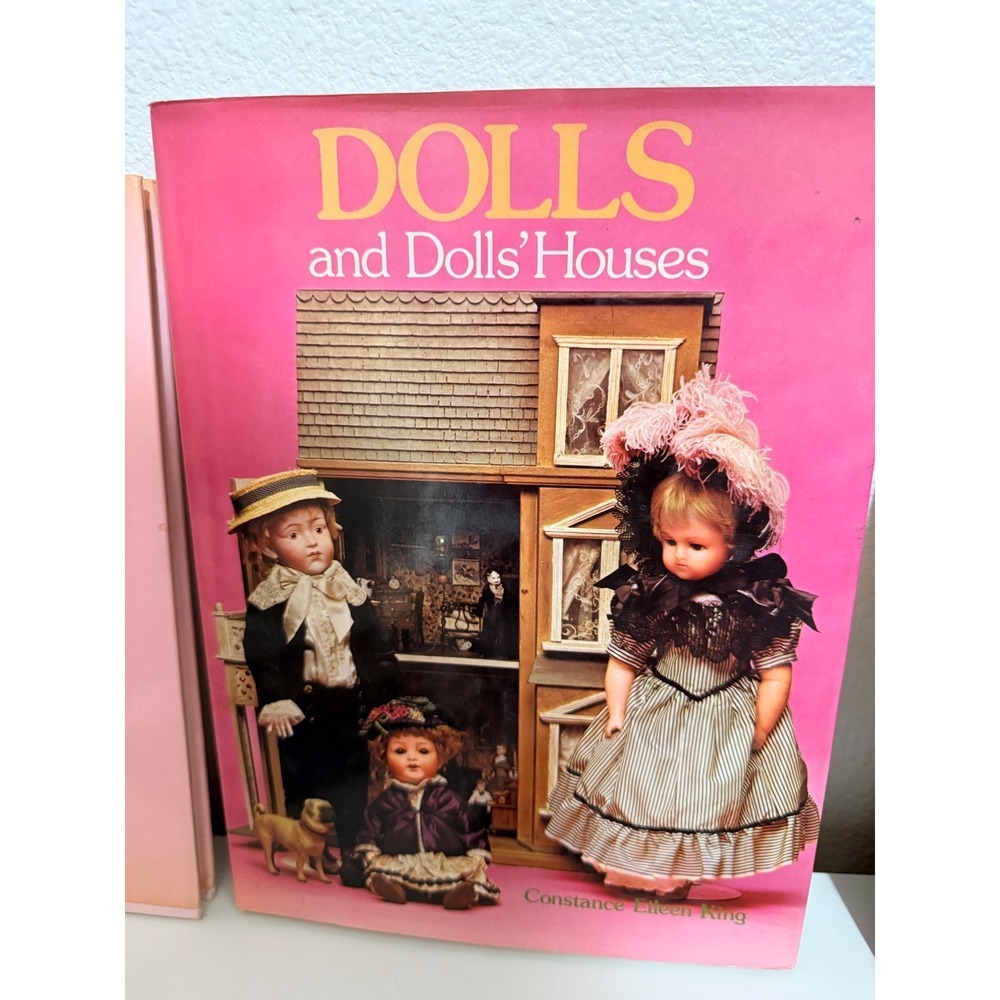 Vintage Doll Collecting 6 Books German French Bisque Costuming Rare Reference - Picture 5 of 8